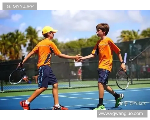 网球装备选购指南：精选护腕推荐助你提升比赛表现