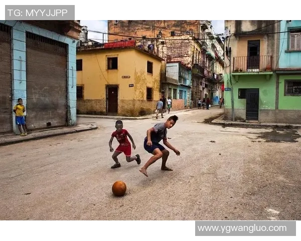 街边足球明星的传奇故事与他们的街头足球技巧分享