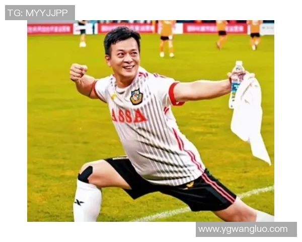 足球明星时尚穿搭每日分享展现球场外的个性魅力与风格